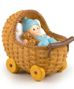 Figura hucha para pastel de niño en cochecito